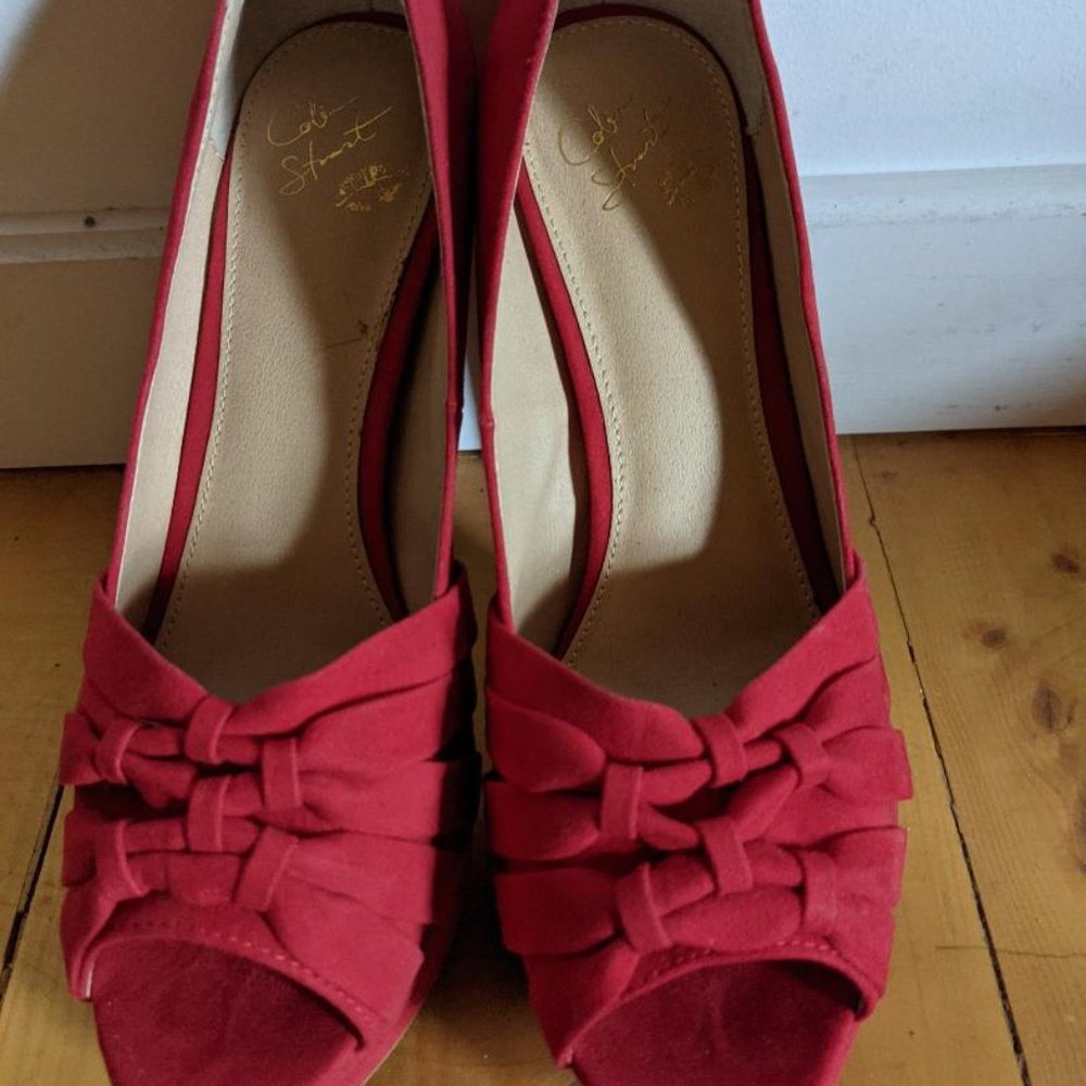 Red hot heels
